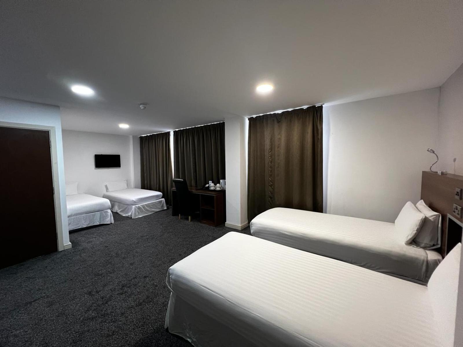 Ox Hotel Manchester Swinton  Extérieur photo