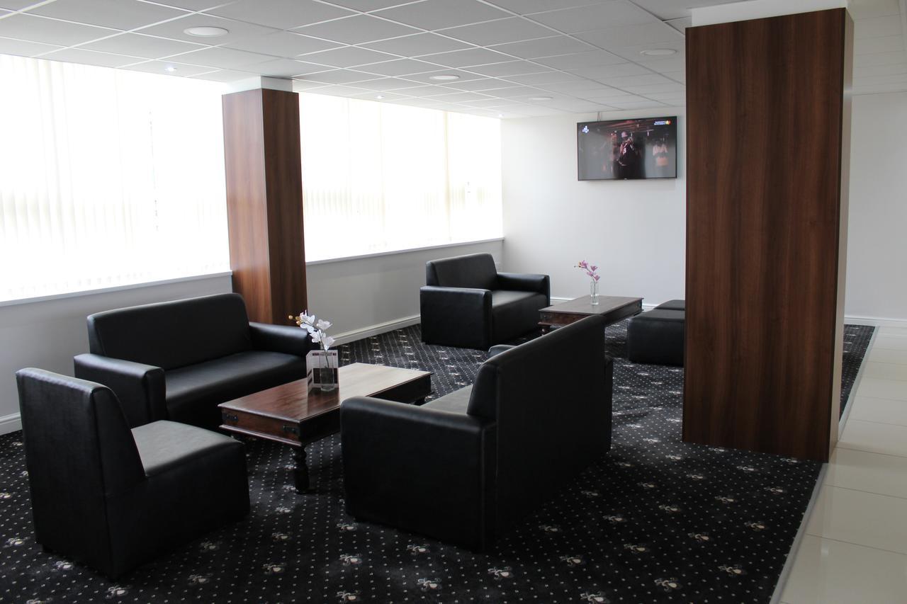 Ox Hotel Manchester Swinton  Extérieur photo