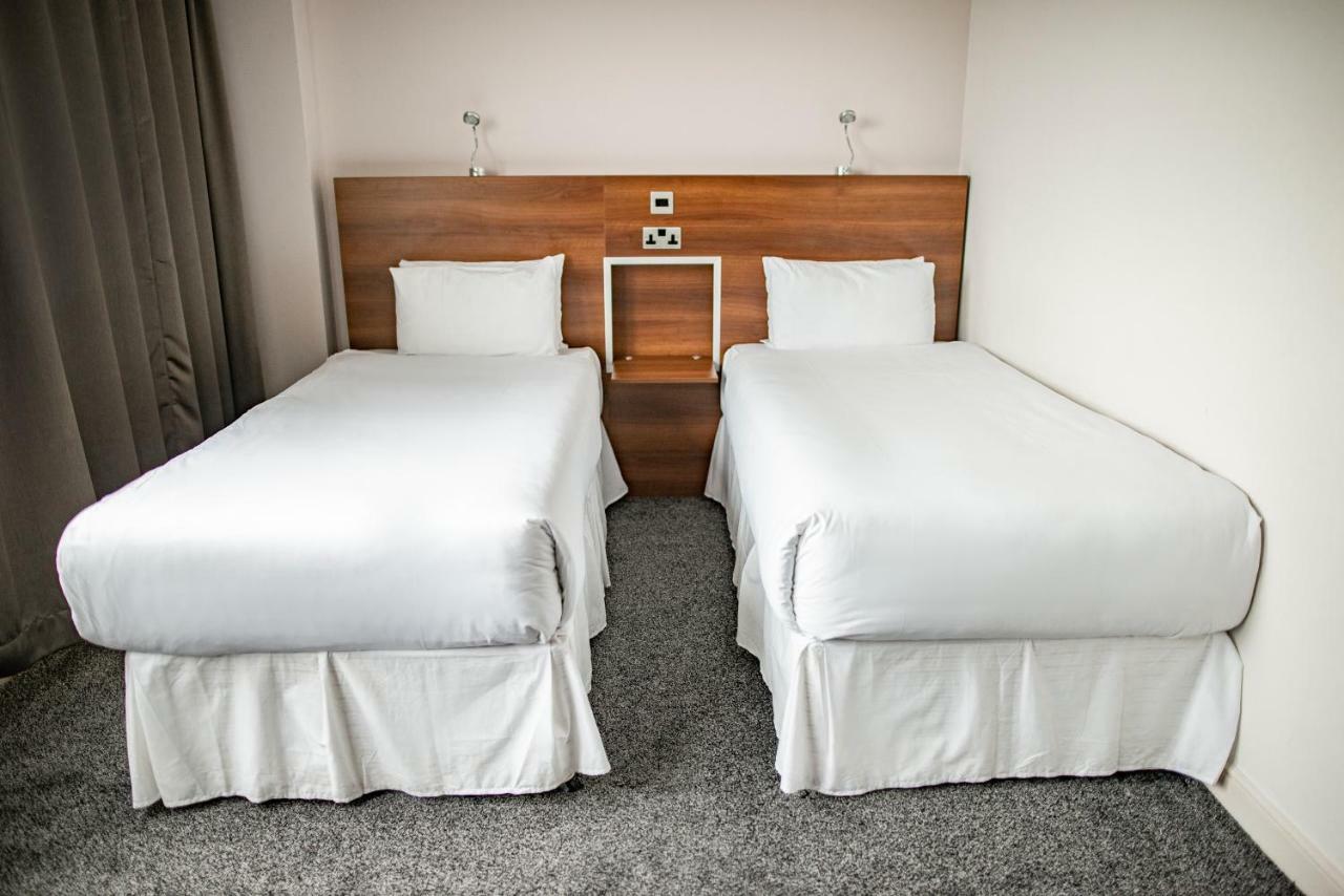 Ox Hotel Manchester Swinton  Extérieur photo