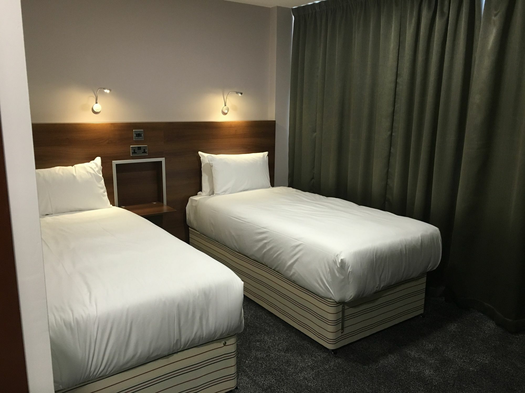Ox Hotel Manchester Swinton  Extérieur photo